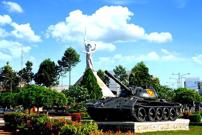 Tượng đài chiến thắng Long Khánh