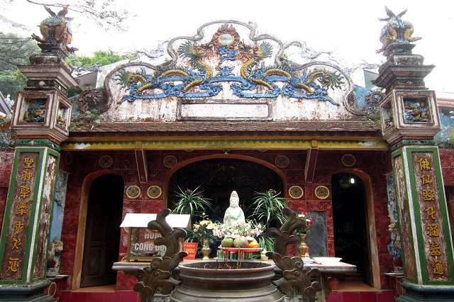 Đền Bà Chúa Thượng Ngàn là điểm du lịch tâm linh rất nổi tiếng mà bạn nên đến thăm