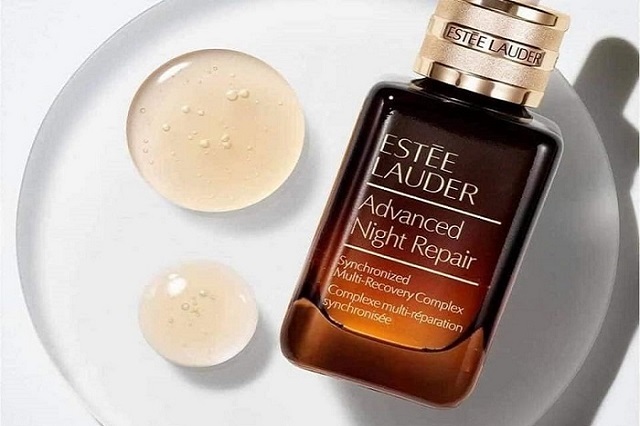 Serum phục hồi da ban đêm là một trong những dòng sản phẩm nổi bật nhất của Estee Lauder